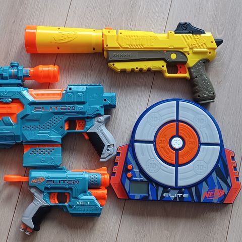 Diverse Nerf selges