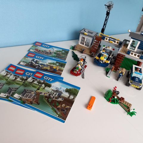 Lego Sumppolitiets stasjon 60069