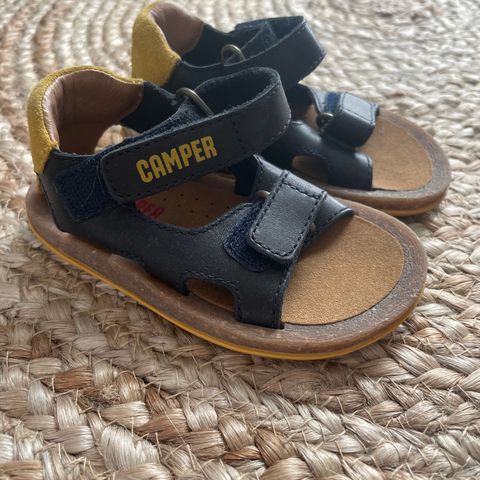 sandaler fra camper