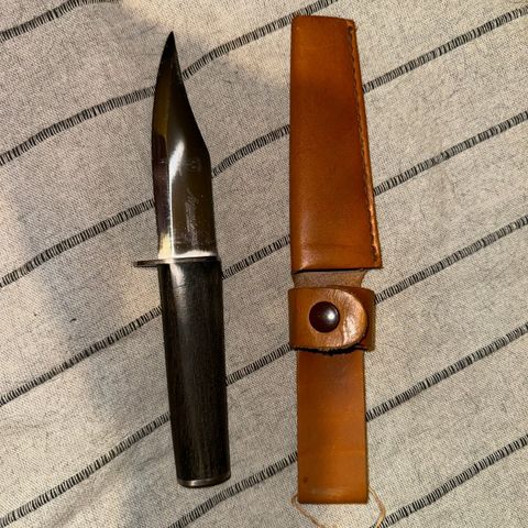 Artemis Bowie S. Berkeman kniv fra Helle-Bard