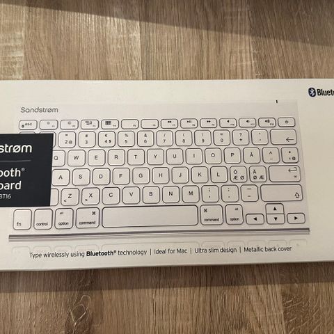 Sandstrøm Bluetooth-tastatur (hvit)