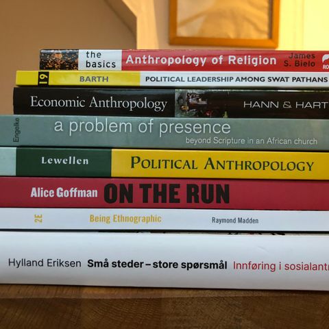 Pensumbøker, Sosialantropologi