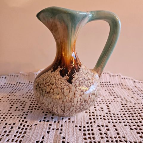Vintage vase i vakre farger