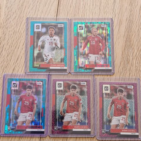 Wales x 5 stk nummererte Panini Donruss 2022-23