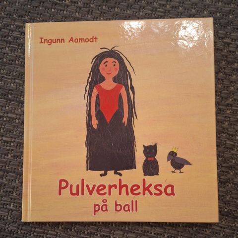 Ingunn Aamodt. Pulverheksa