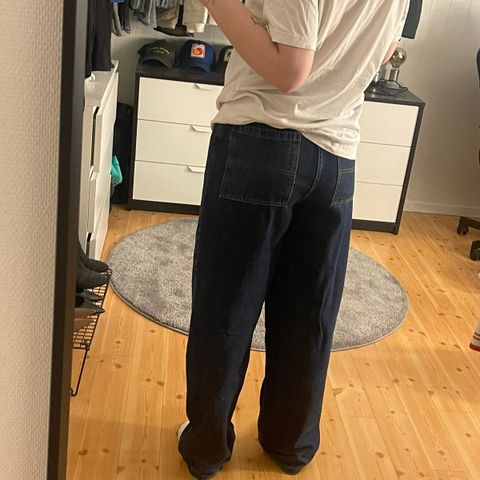 Baggy jeans