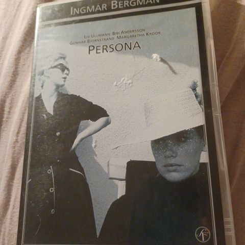 Persona, av Ingmar Bergman. På dvd.