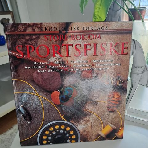 Den store boka om Sportsfiske. Fint eksemlar selges.