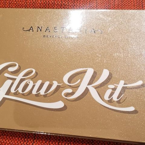 Anastasia Glow Kit