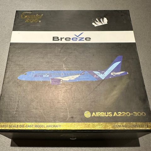 flymodell Gemini 200 Airbus A220-300 Breeze Airways