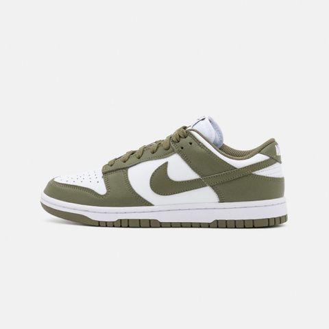 Nike Dunk Low Str. 40,5