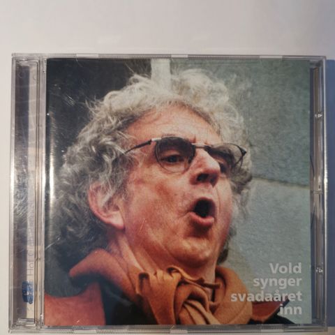 Jan Erik Vold - Vold synger svadaåret inn (CD)