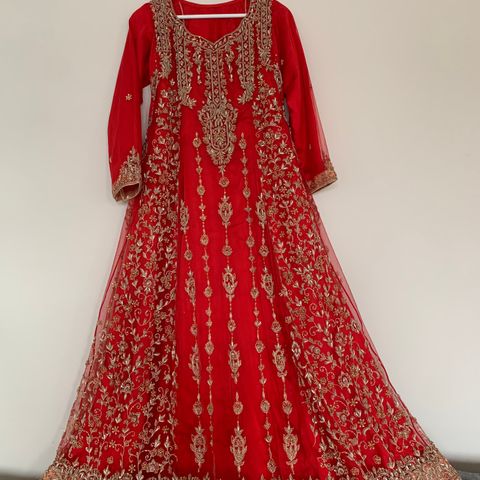 Nydelig pakistansk kjole