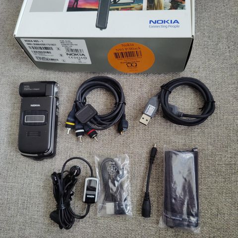 Nokia N93-1