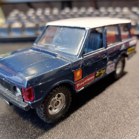 CORGI 507 Range Rover Classic (1/32?)