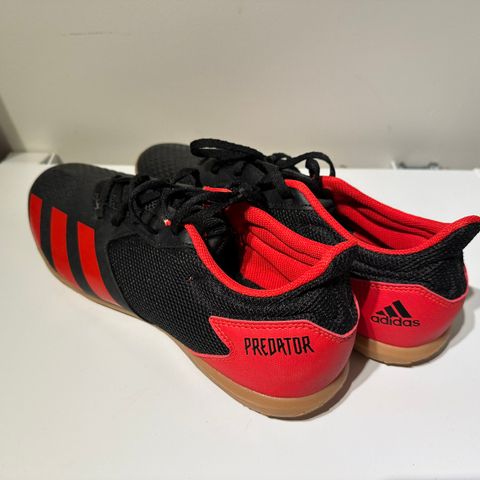 Adidas innesko str. 47 1/3