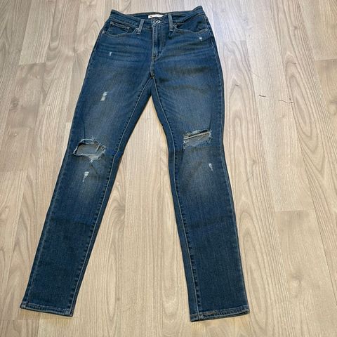 Levis High Rise Skinny. Str.27/33. Inkl.frakt