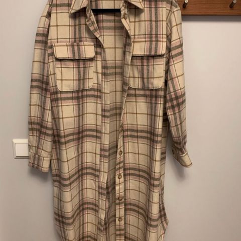 Skjortekjole/ jakke/ kåpe fra A-View