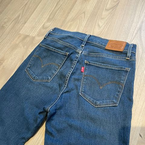 Levis High Rise Super Skinny.