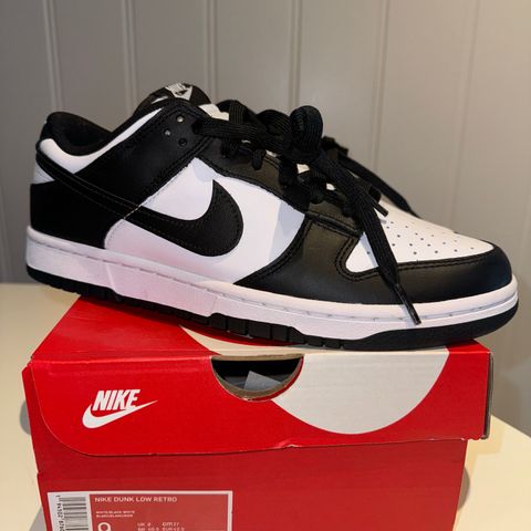 NIKE DUNK PANDA 42,5