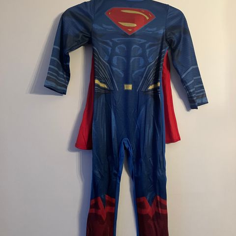 SUPERMANN KOSTYME (5-6 ÅR)