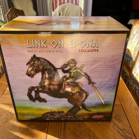 Link On Epona Exclusive Figur - Nr 336 av 500