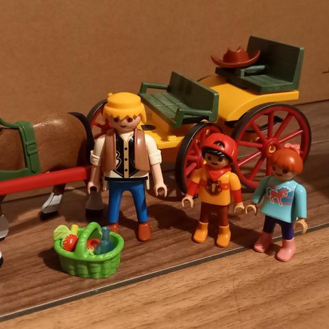 Playmobil 6932 - Hestetrukket vogn (Horse drawn wagon)