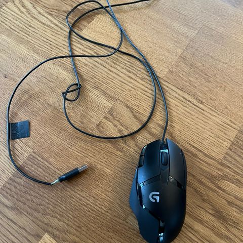 Logitech G402 mus selges - Kr 500