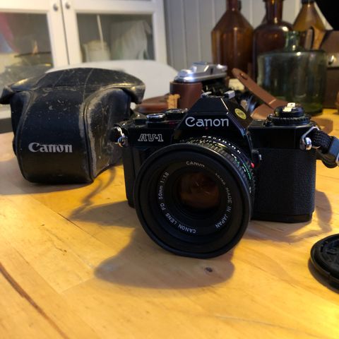 Vintage kamera  Canon  AV-1