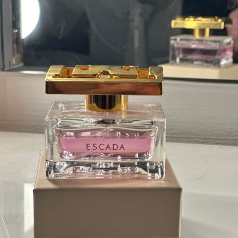 Escada parfyme