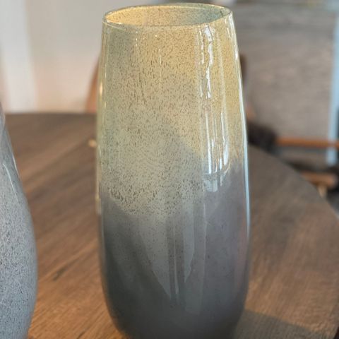 Stor vase / krukke i munnblåst glass