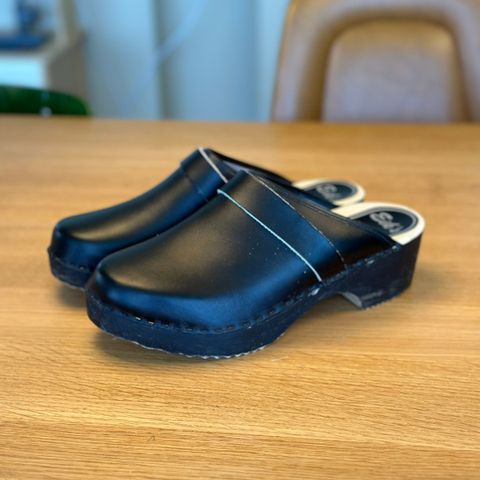 Eiks Luxus Clogs strl 42