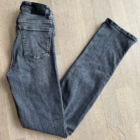 Zara jeans str. 36