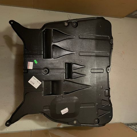 Motorplate/motordeksel/bunnplate Volvo s80 1. gen