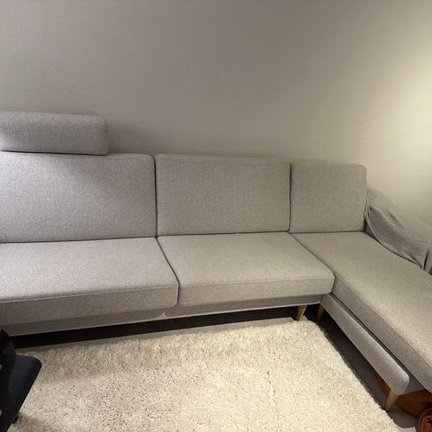 Sofa Galaxy med sjeselong, 3 år fra møbelringen