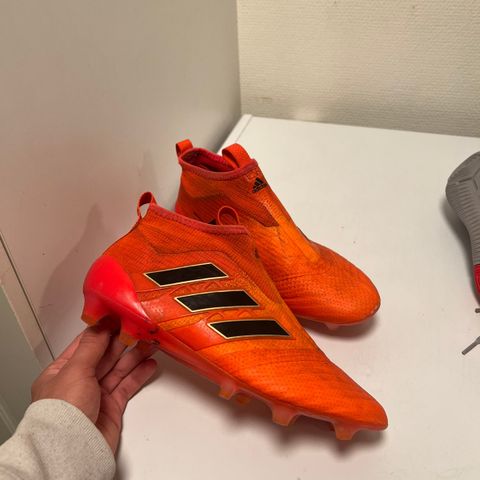 Adidas fotballsko