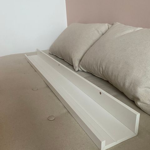 IKEA Bildehylle Mosslanda, hvit, 115 cm
