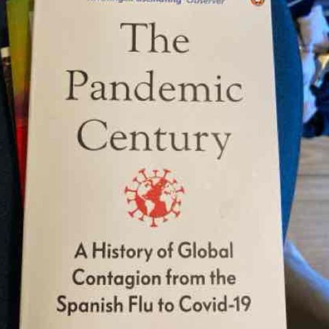 The Pandemic Century av Mark Honigsbaum