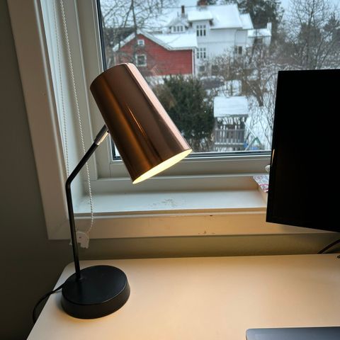 Bordlampe til lesing/kontor