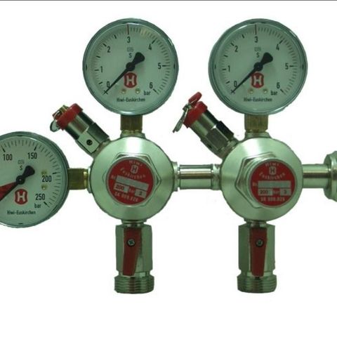 CO2 REGULATOR MED 2 UTGANGER - HIWI