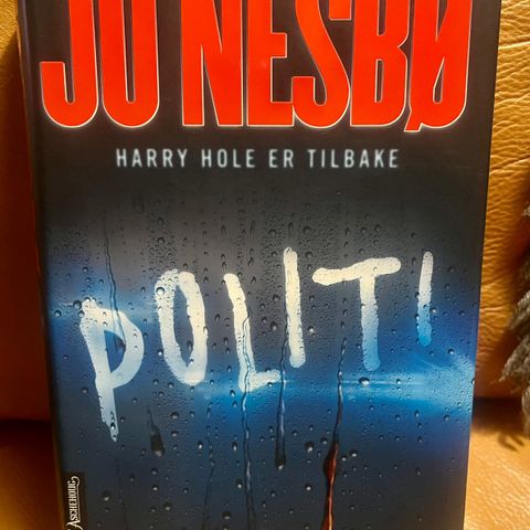 Politi - en Harry Hole-thriller