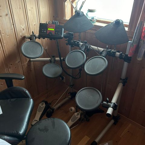 Yamaha DTXPLORER EL-SLAGVERK