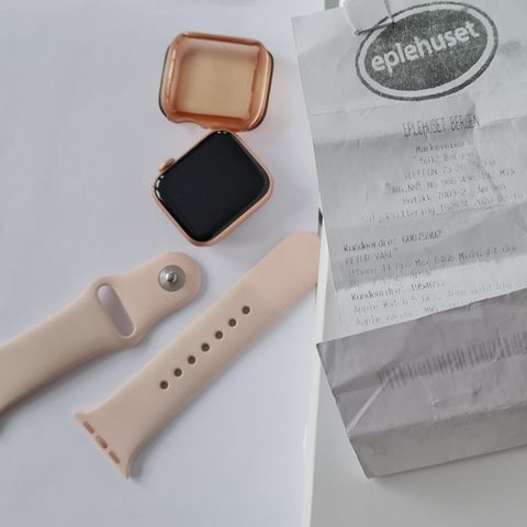 Apple watch series 5 40mm