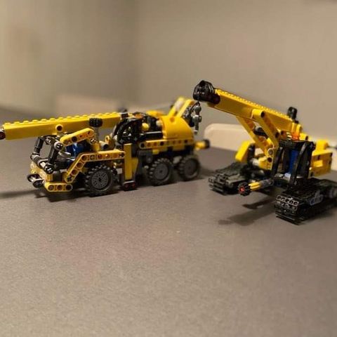 Lego Technic Tracked Crane 9391, LegoTechnic Mini Mobile Crane 8067