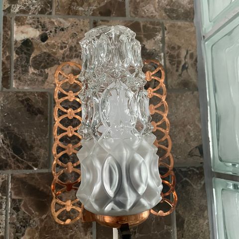 Glass vegg lampa