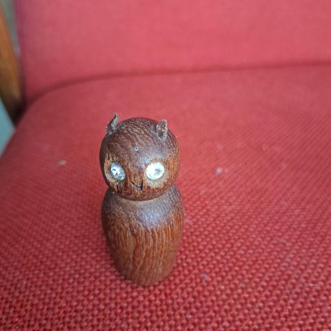 Ugle figur teak