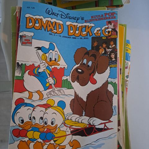 Donald Duck blader selges.