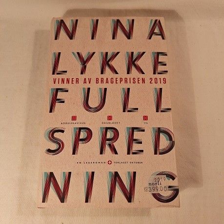 Full spredning – Nina Lykke