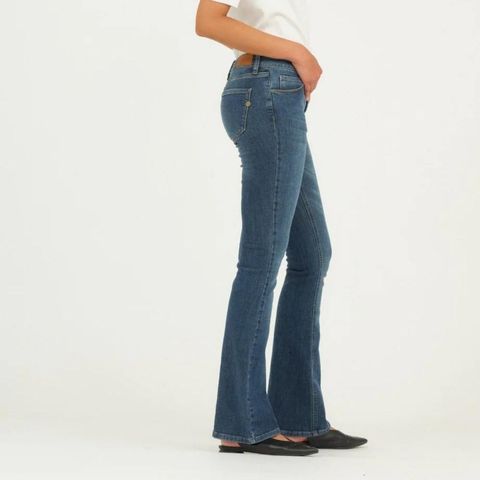 Pieszak Denim Nyhavn53- str 27/32 Marija- midrise flare leg