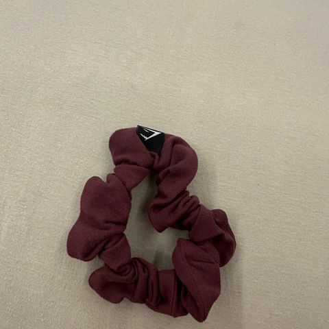 Gymshark scrunchie